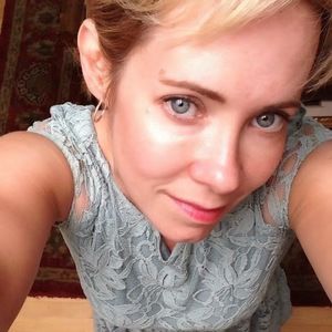 Meet your Posher, Leslie